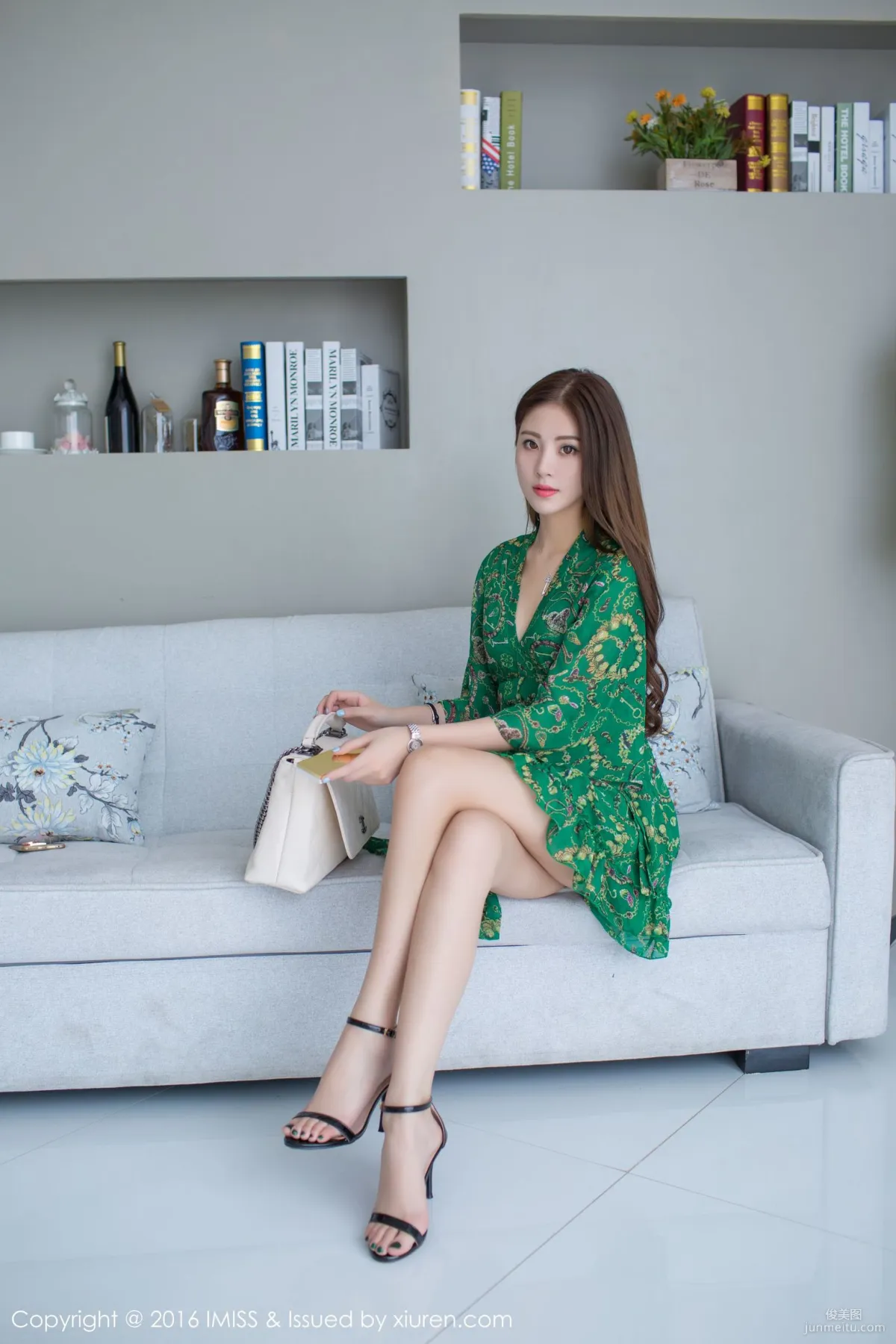 Fei Er Slim and Graceful, Delightfully Beautiful [IMISS] Vol.090 Photo Set photo 22