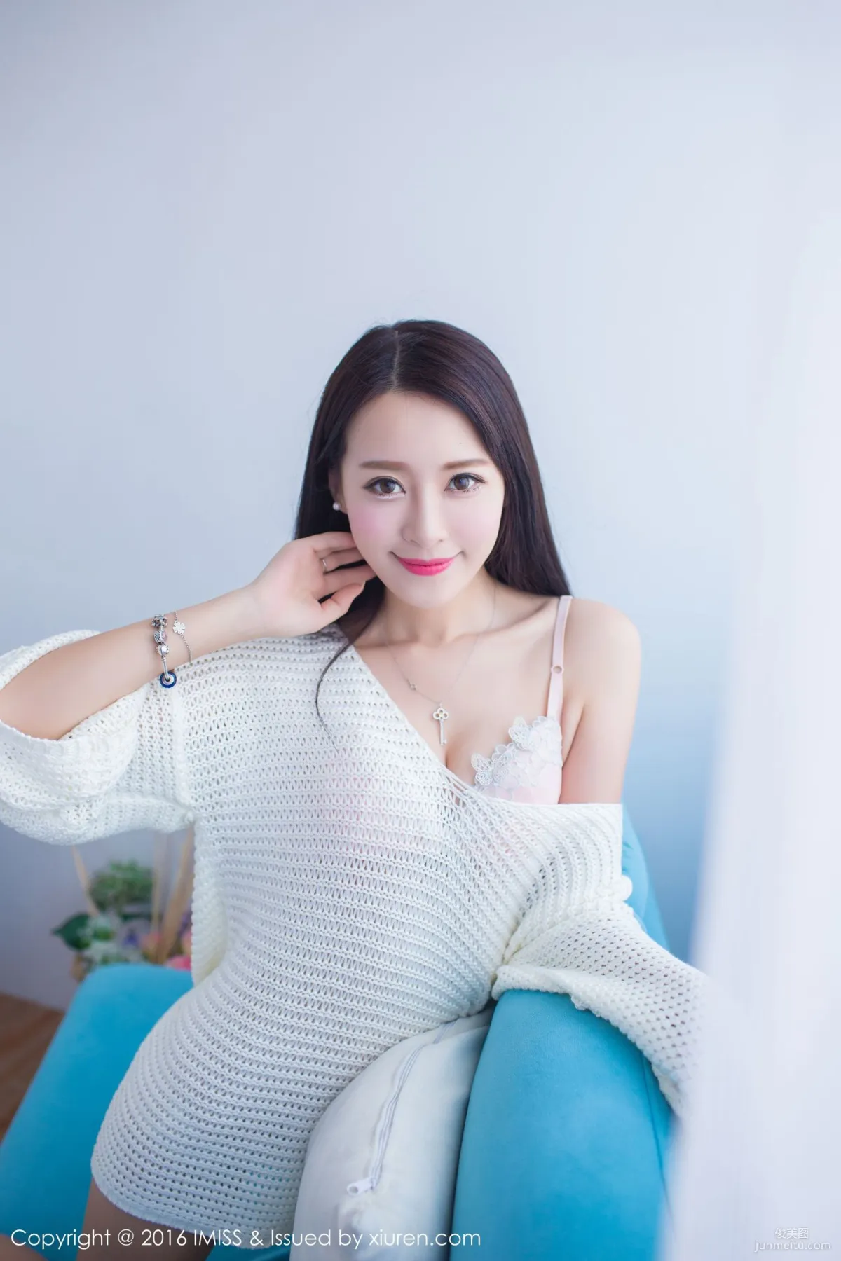 Wang Manni HaoQ "Sexy Pajamas + White Shirt Series" [IMISS] Vol.137 Photo Set photo 19