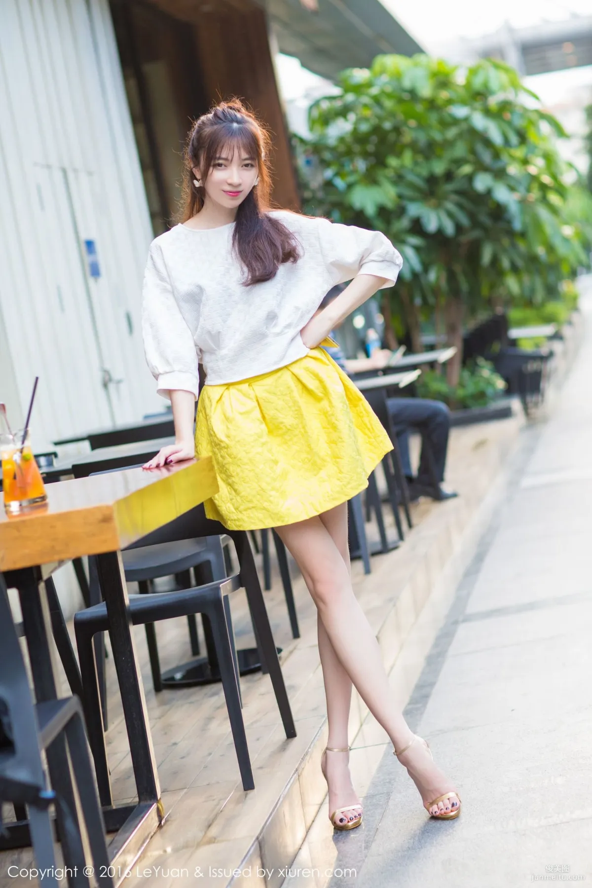 Chuqi kiki《Fresh Street Snap + Bikini Series》 [LeYuan] Vol.006 Photo Set photo 50