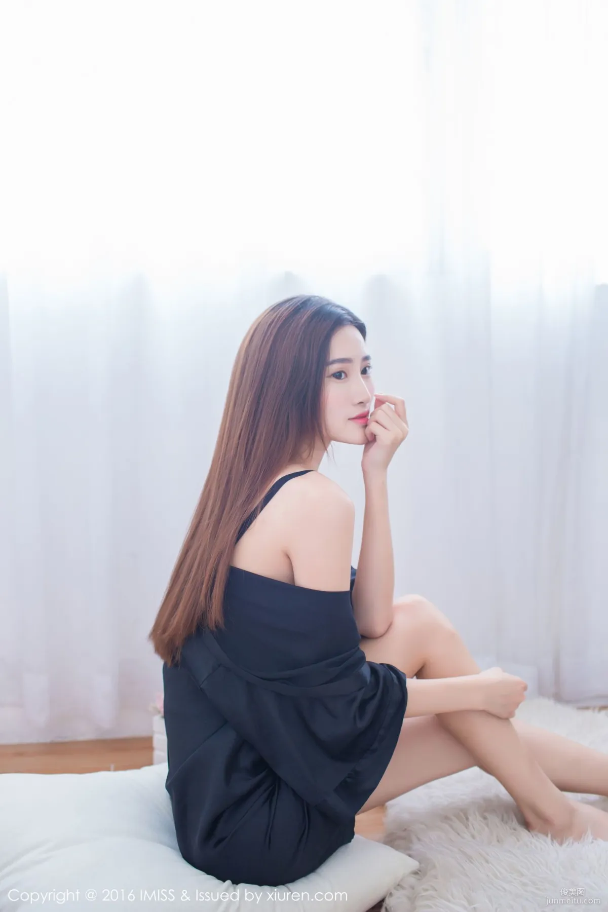 Gege Wuwu, Gentle and Elegant, Petite Beauty Type [IMISS] Vol.135 Photo Set photo 13