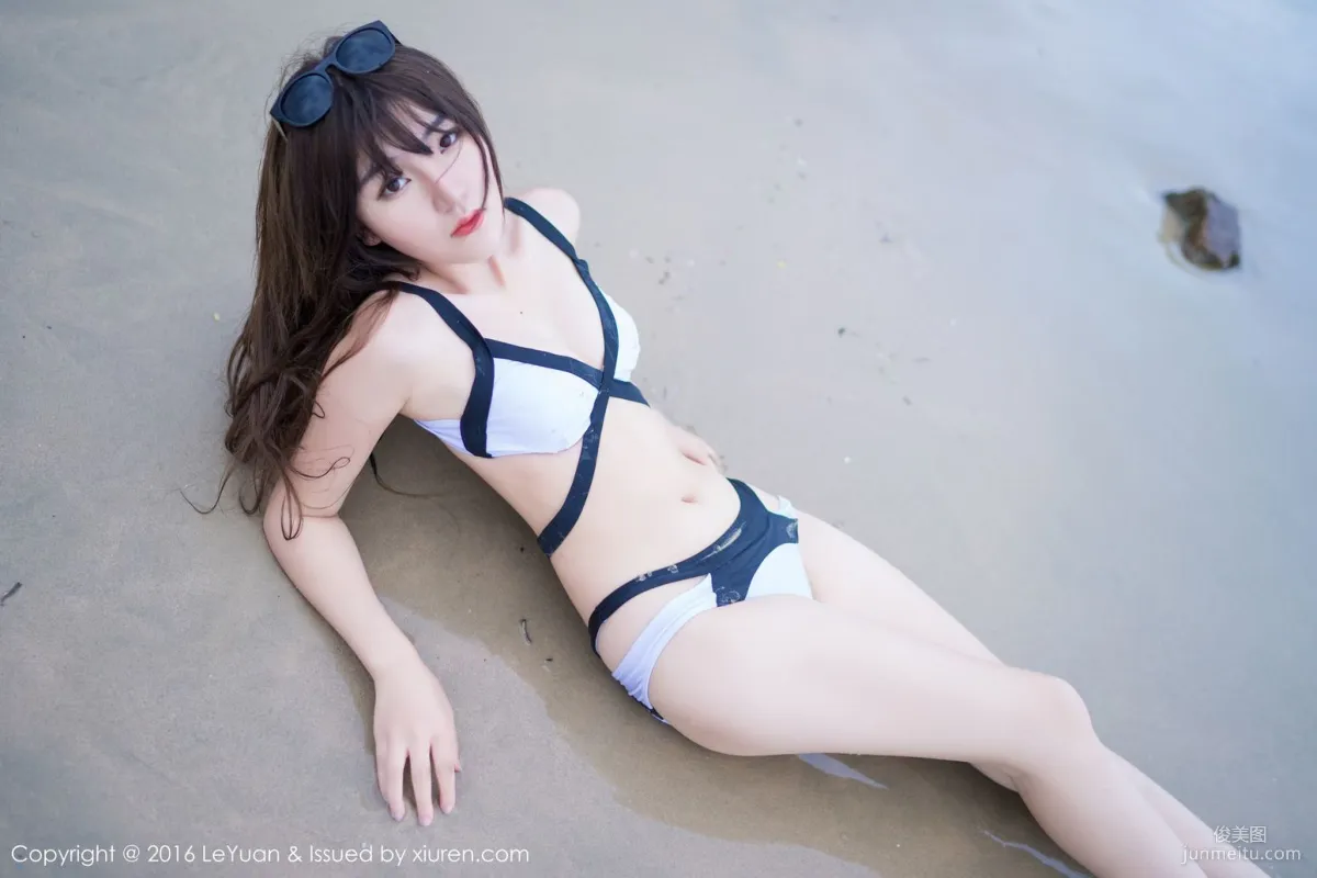 Leng Buding, Bikini + White Shirt Temptation [LeYuan] Vol.012 Photo Set photo 47