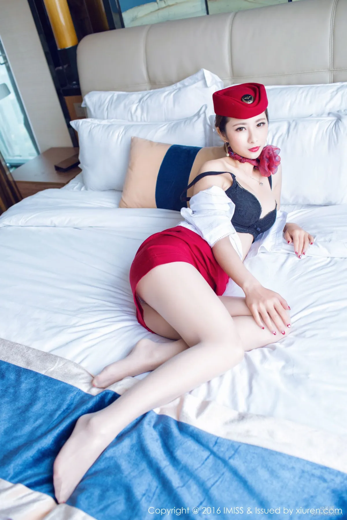 Lili Lily 'Bunny Girl, Flight Attendant Uniform + School Swimsuit Wet Series' [IMISS] Vol.082 Photo Set photo 25