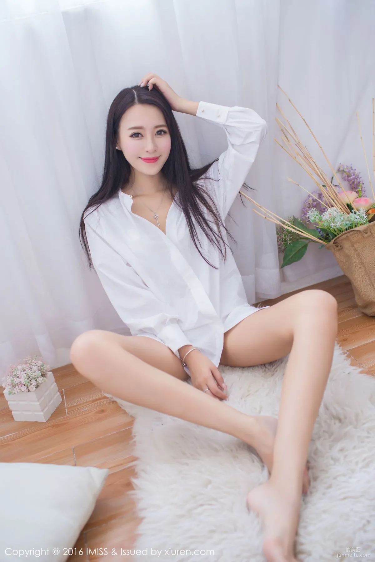 Wang Manni HaoQ "Sexy Pajamas + White Shirt Series" [IMISS] Vol.137 Photo Set photo 15