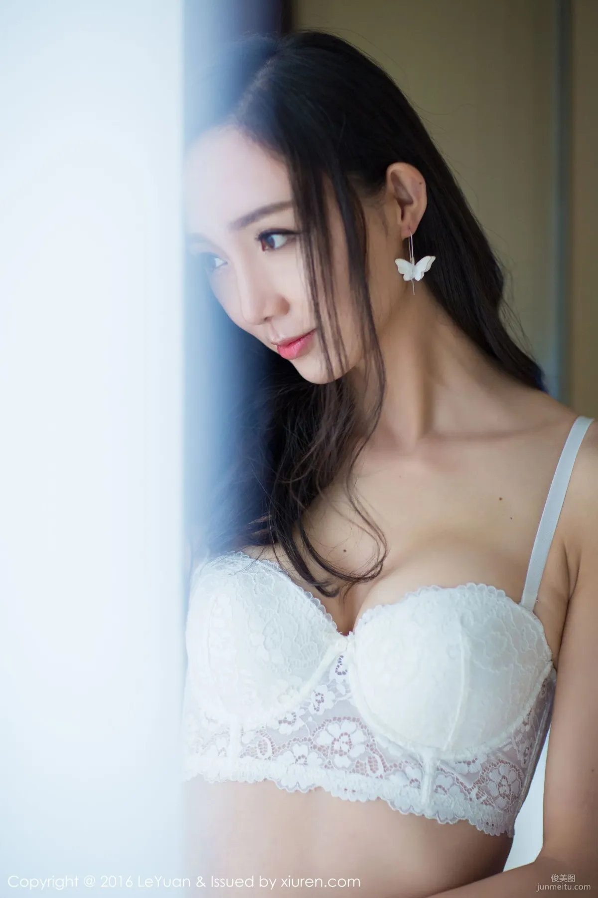 Beibei maggie, Slender Legs, Graceful and Tall Figure [LeYuan] Vol.009 Photo Set photo 4