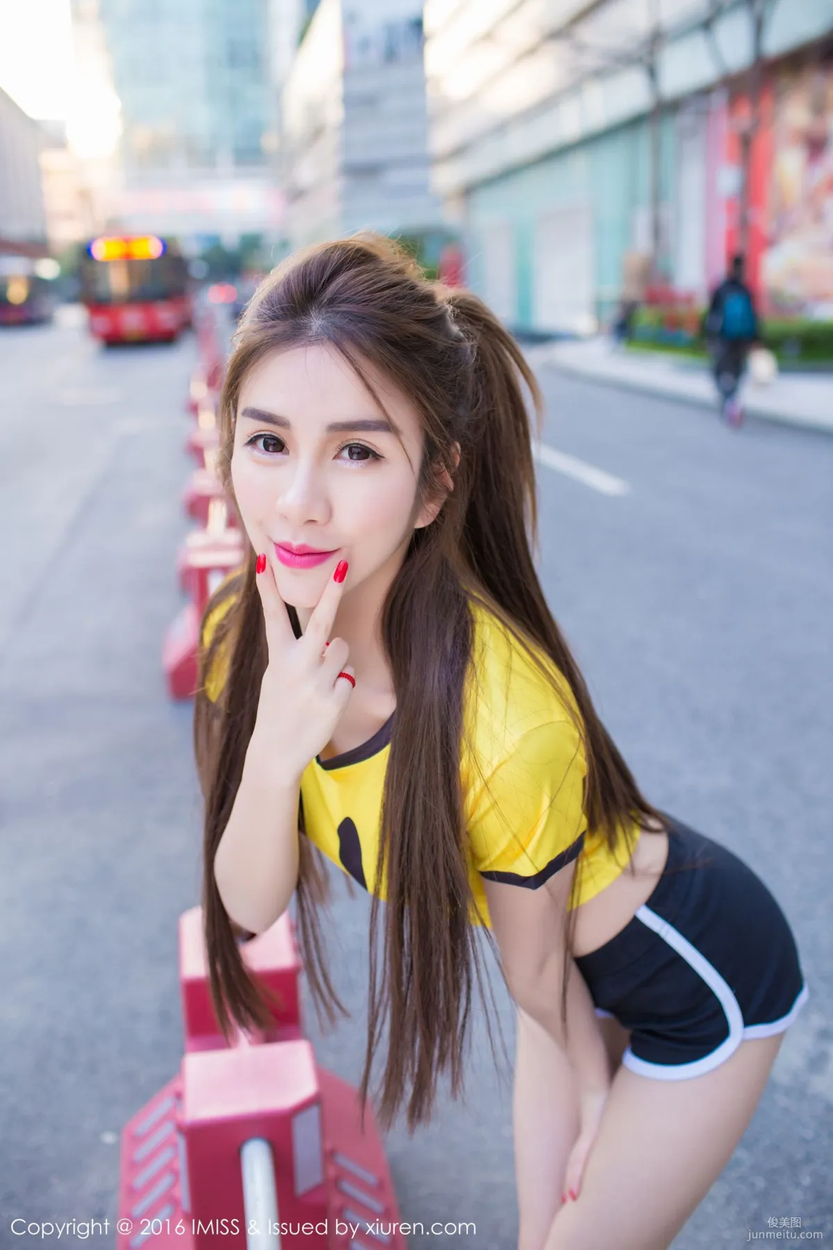 Li Qixi, Swimwear + Underwear + Street Snap [IMISS] Vol.078 Photo Set photo 56