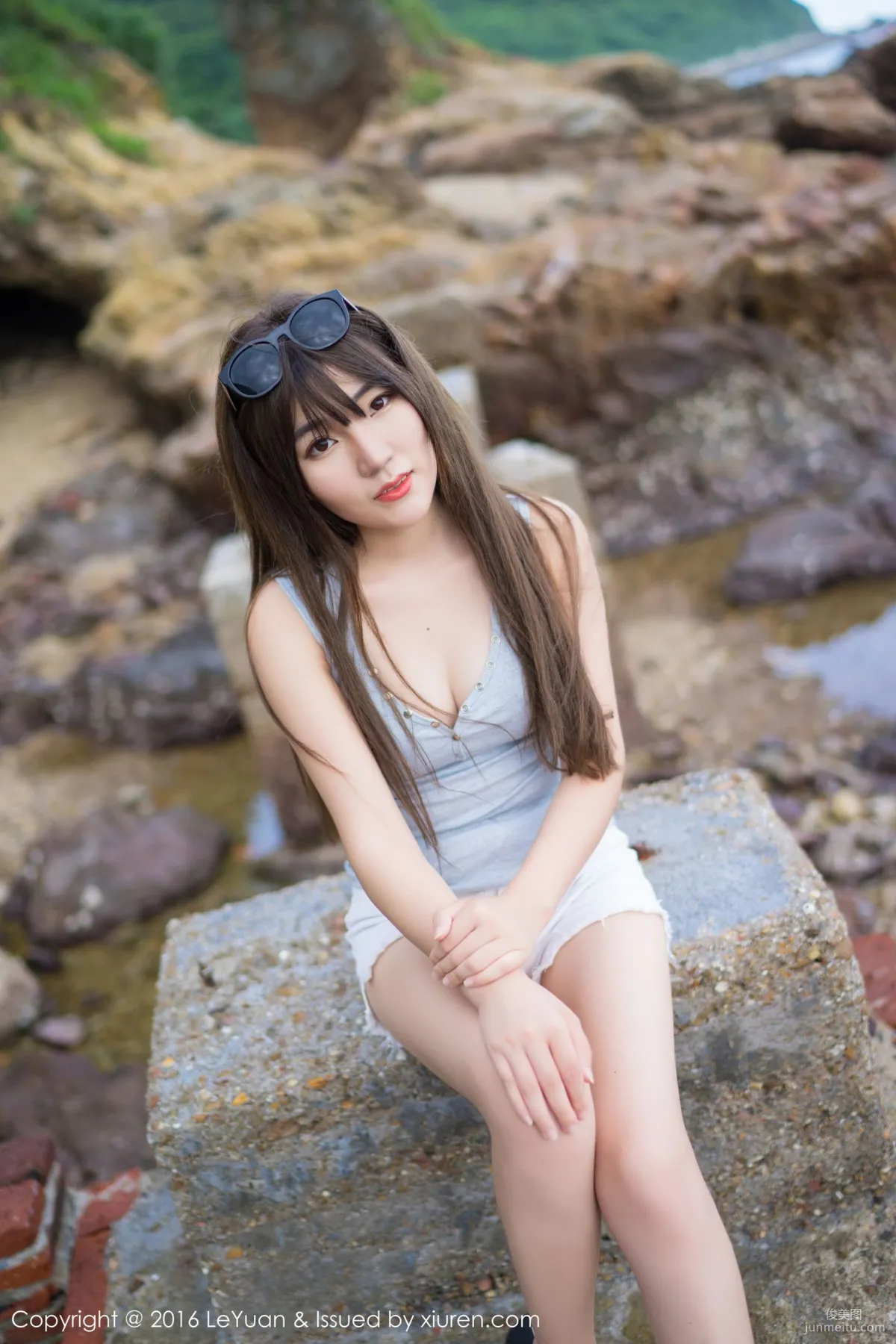 Leng Buding, Beach Outdoor Shoot [LeYuan] Vol.011 Photo Set photo 43