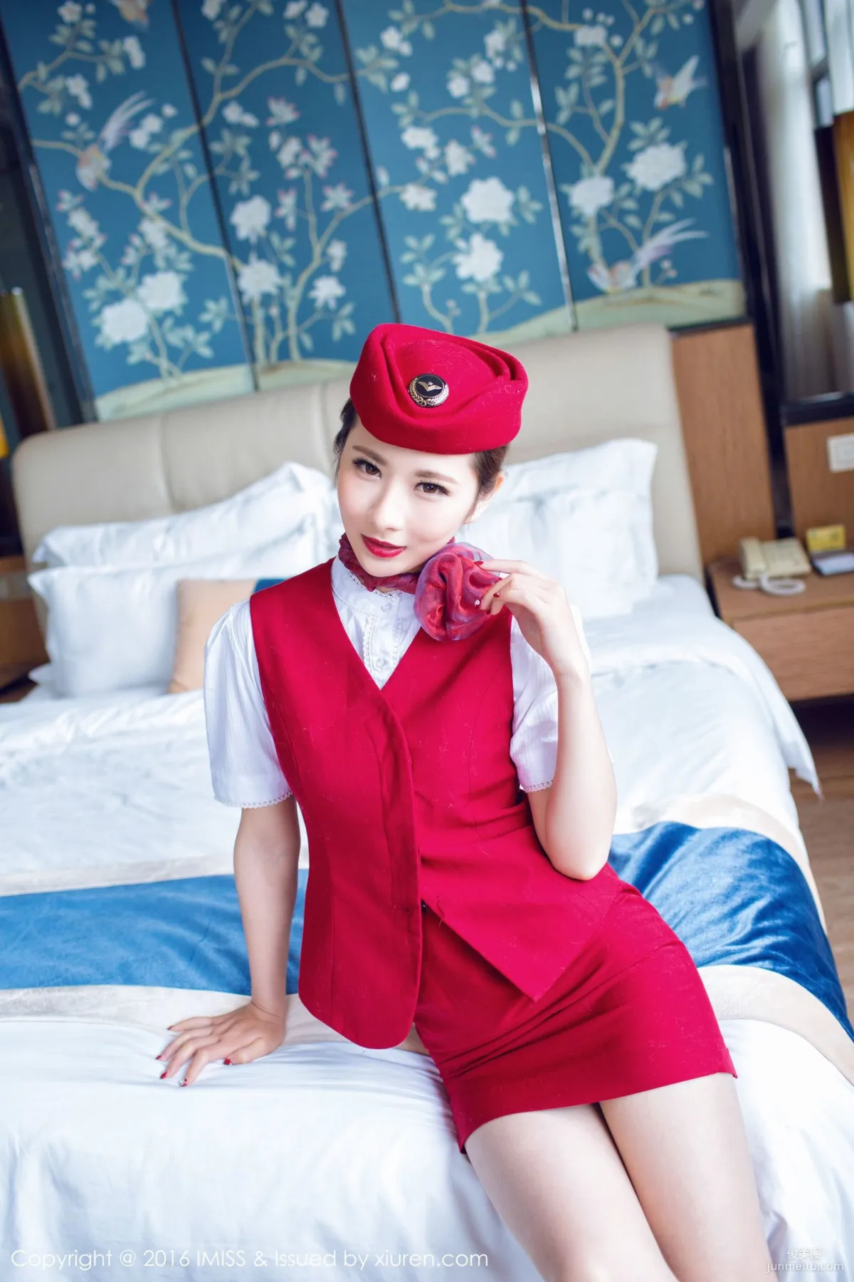 Lili Lily 'Bunny Girl, Flight Attendant Uniform + School Swimsuit Wet Series' [IMISS] Vol.082 Photo Set photo 10