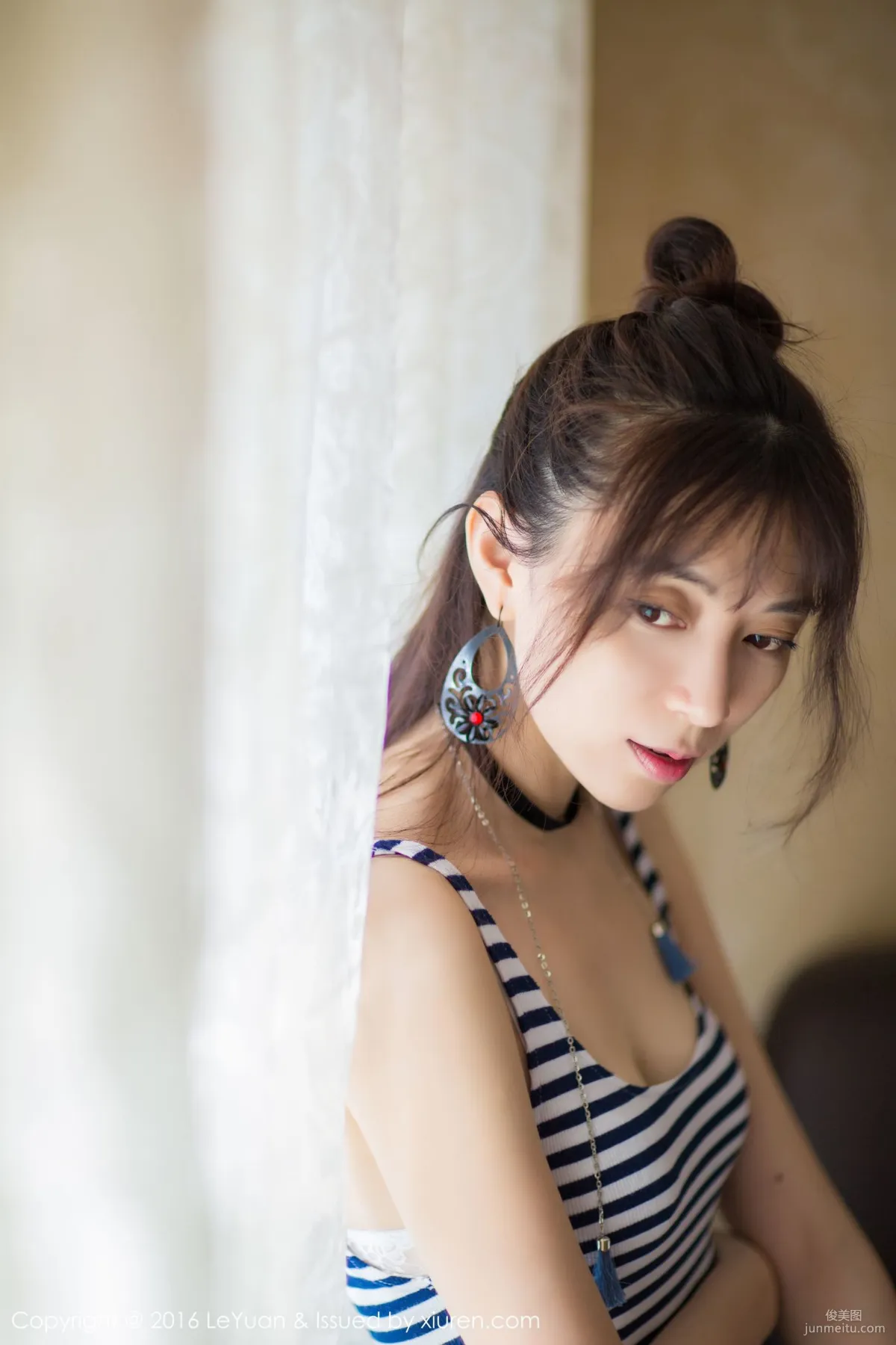 Chuqi kiki《Fresh Street Snap + Bikini Series》 [LeYuan] Vol.006 Photo Set photo 38