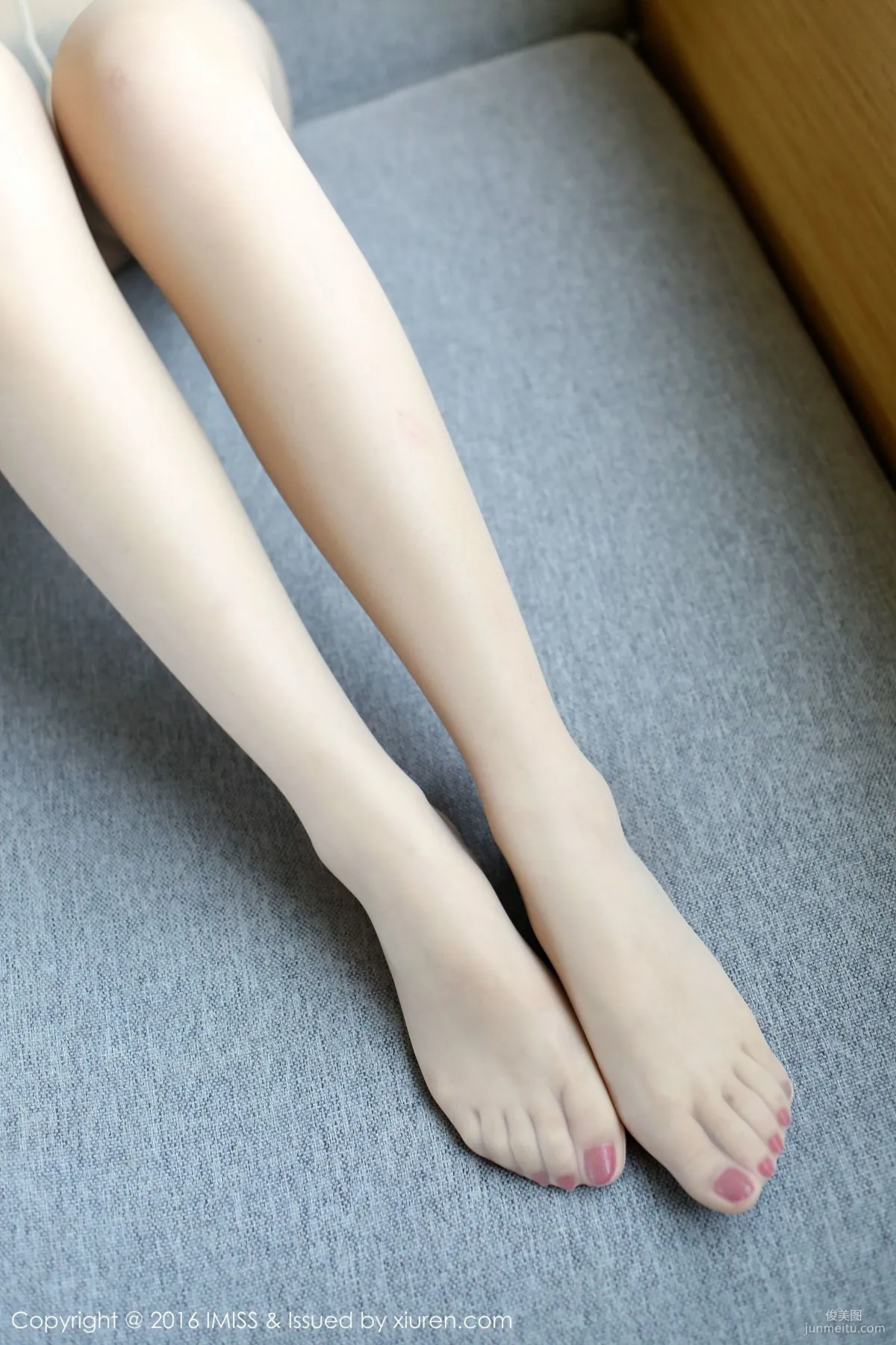 Winki Siji, Original Ecology Stockings and Beautiful Feet Benefits [IMISS] Vol.123 Photo Set photo 26