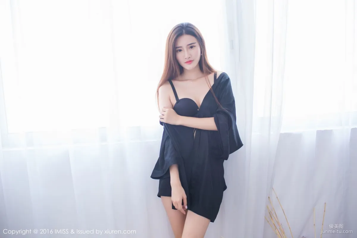 Gege Wuwu, Gentle and Elegant, Petite Beauty Type [IMISS] Vol.135 Photo Set photo 4