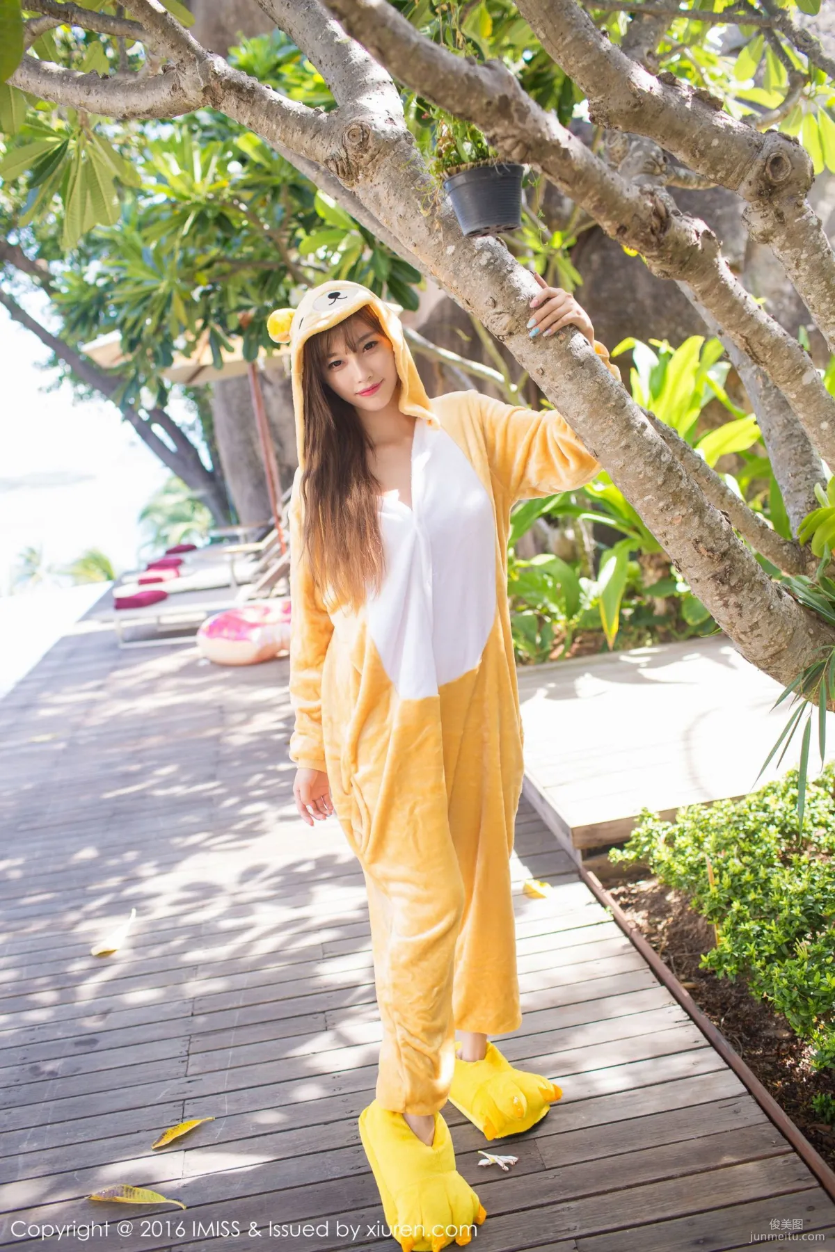 sugar Xiao Tianxin CC, Beauty Dressed as a Beast + Qipao and Stockings [IMISS] Vol.136 Photo Set photo 19