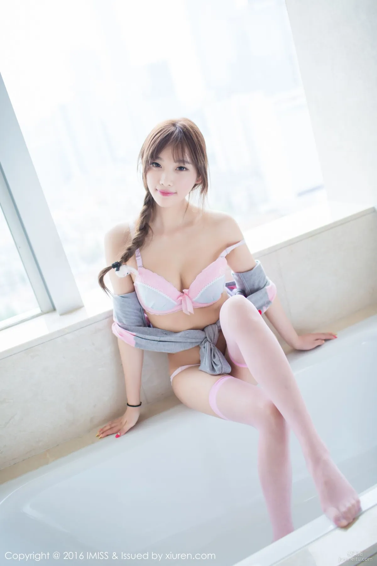 Yang Chenchen: IMISS Vol. 100 photo 18