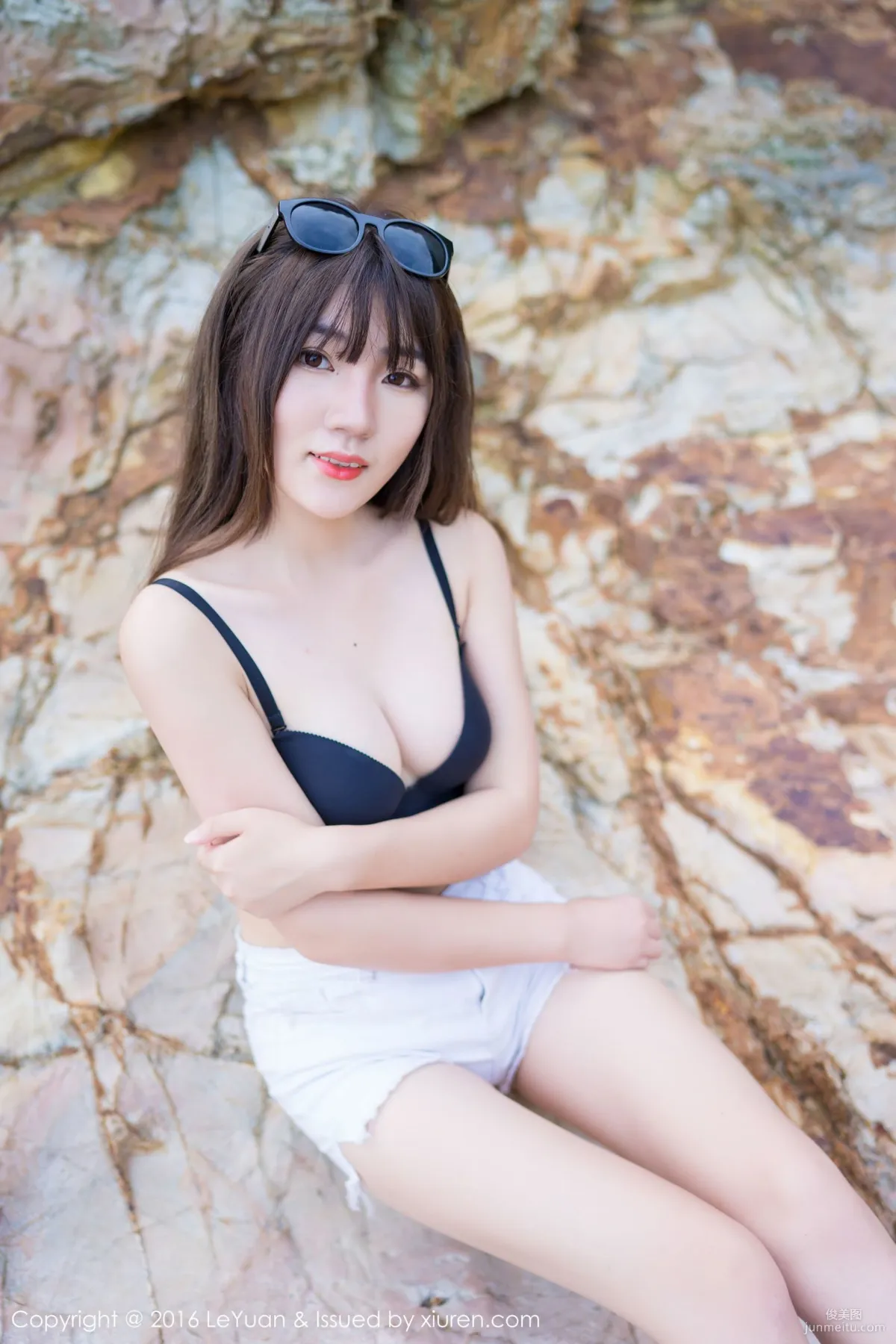 Leng Buding, Beach Outdoor Shoot [LeYuan] Vol.011 Photo Set photo 50