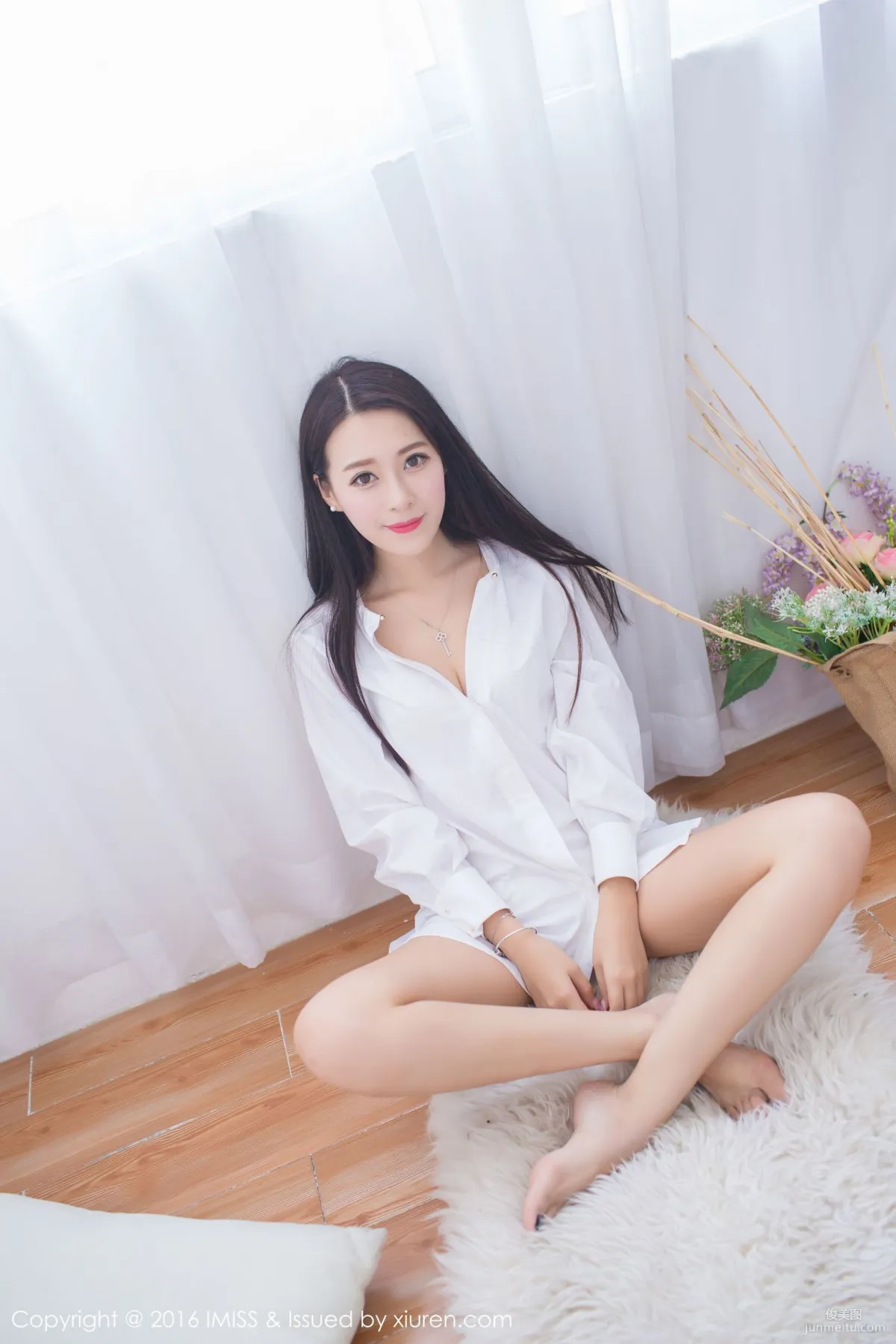 Wang Manni HaoQ "Sexy Pajamas + White Shirt Series" [IMISS] Vol.137 Photo Set photo 10