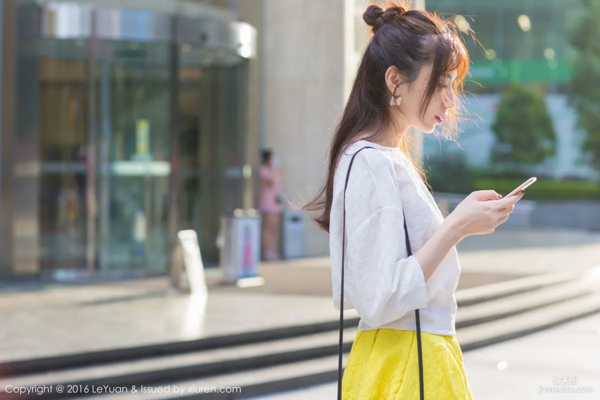 Chuqi kiki《Fresh Street Snap + Bikini Series》 [LeYuan] Vol.006 Photo Set photo 41
