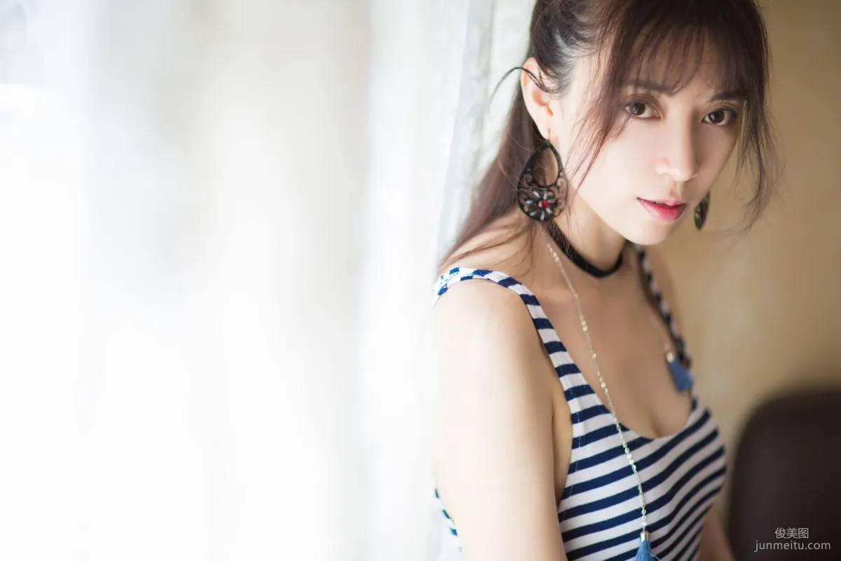 Chuqi kiki《Fresh Street Snap + Bikini Series》 [LeYuan] Vol.006 Photo Set photo 36