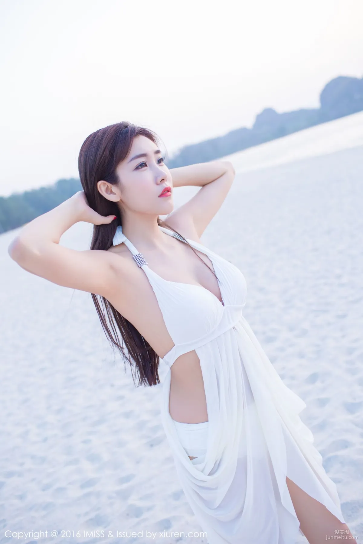 Cheng Xiaofan, Pink Outfit + White Skirt Outdoor Shoot [IMISS] Vol.086 Photo Set photo 36