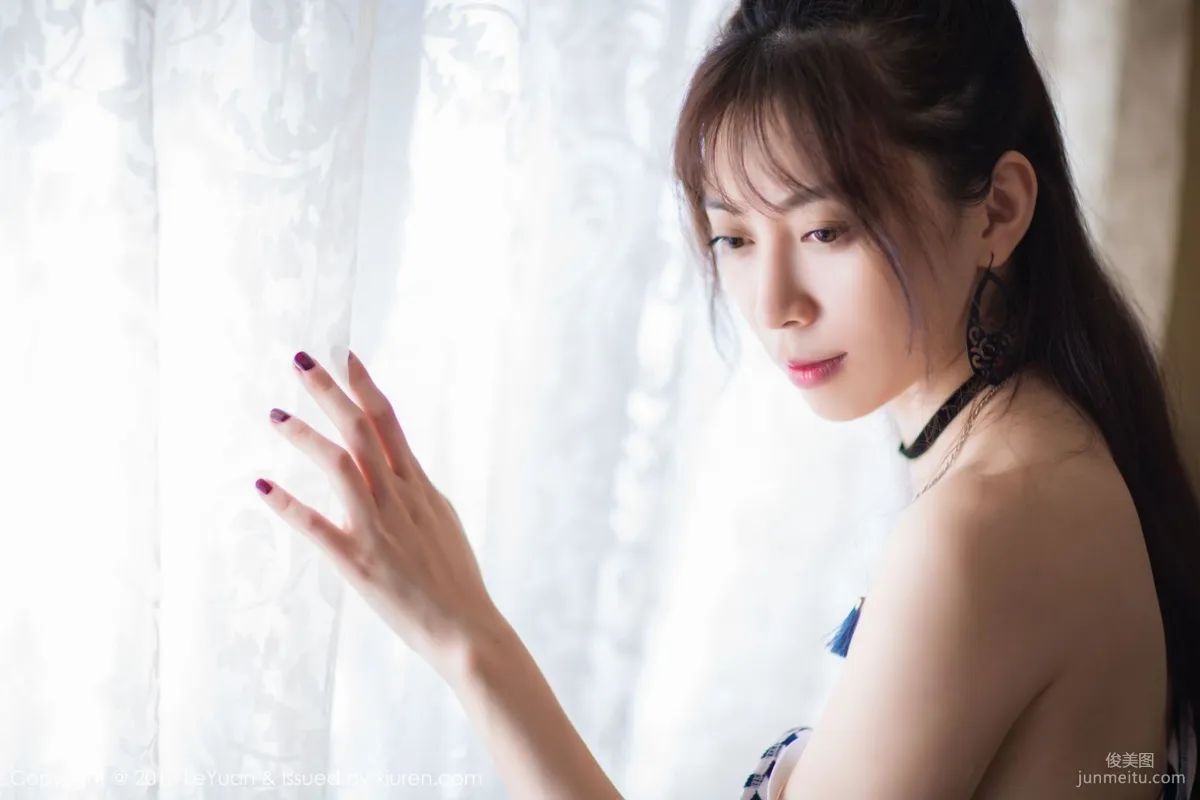 Chuqi kiki《Fresh Street Snap + Bikini Series》 [LeYuan] Vol.006 Photo Set photo 40