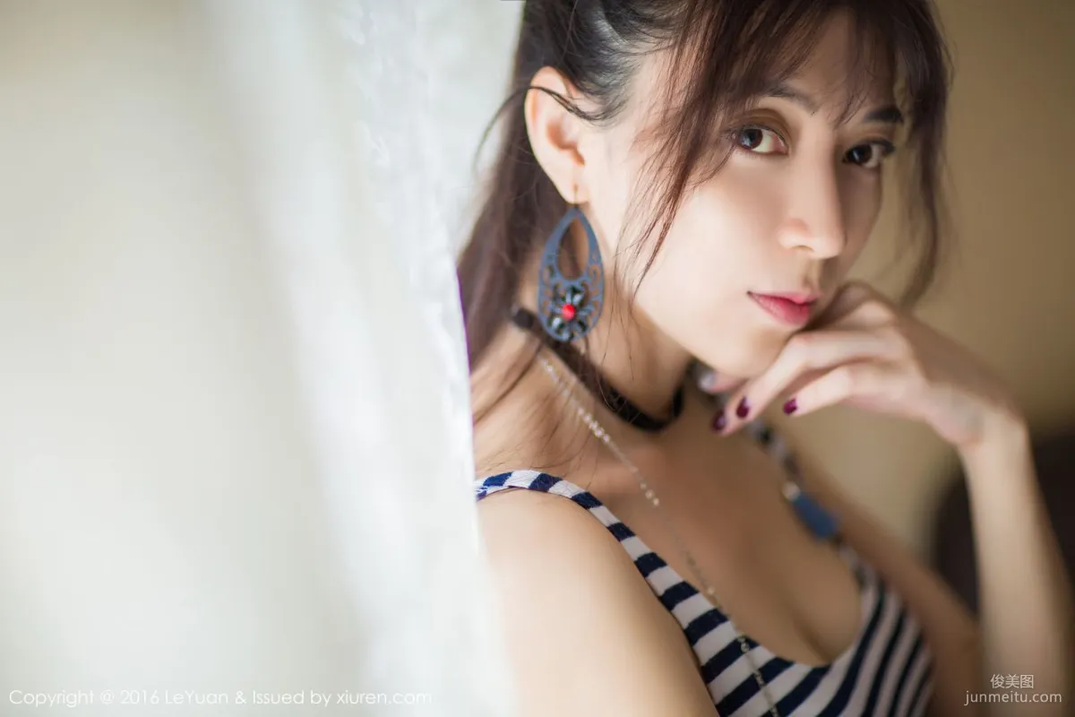 Chuqi kiki《Fresh Street Snap + Bikini Series》 [LeYuan] Vol.006 Photo Set photo 37