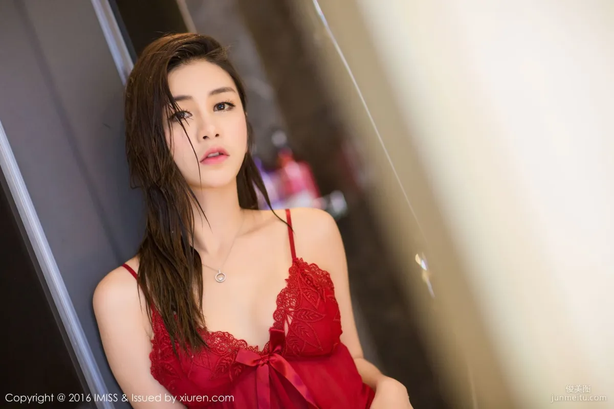 Li Qixi, Sexy Nightgown + Black Stockings Garter Lingerie Series [IMISS] Vol.144 Photo Set photo 14