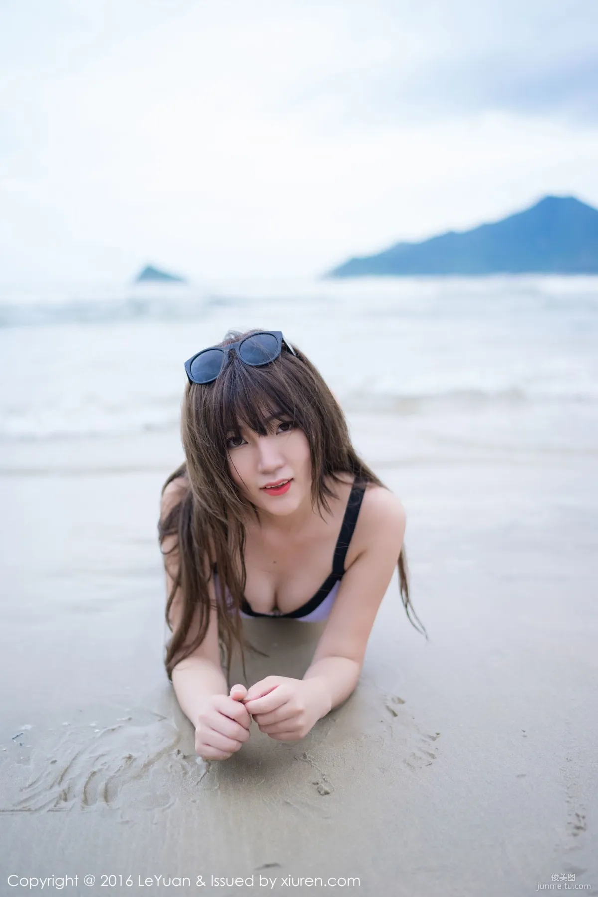 Leng Buding, Bikini + White Shirt Temptation [LeYuan] Vol.012 Photo Set photo 46
