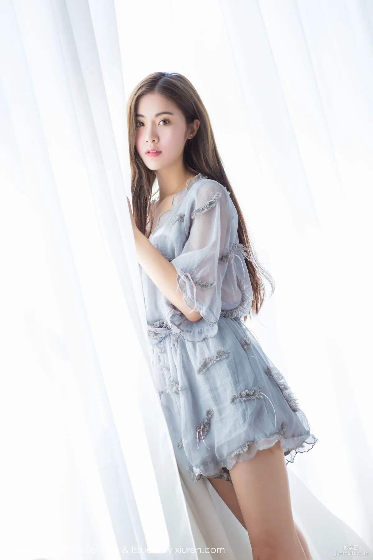 Fei Er, Goddess Bathed in Soft Sunlight [LeYuan] Vol.018 Photo Set photo 5