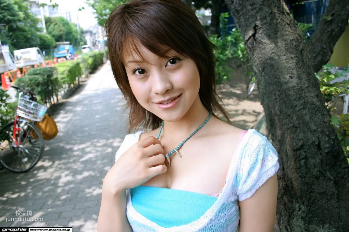 Ayumi Motomura [Graphis] First Gravure First Nude Girl Photo Set photo 2