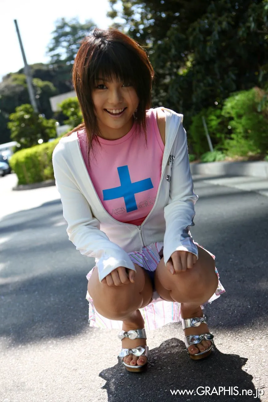[Graphis] First Gravure, First Nude Girl Azumi Harusaki Photo Set photo 3