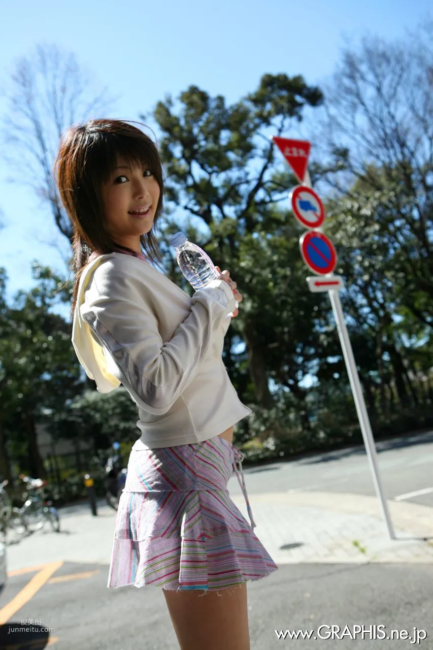 [Graphis] First Gravure, First Nude Girl Azumi Harusaki Photo Set photo 7