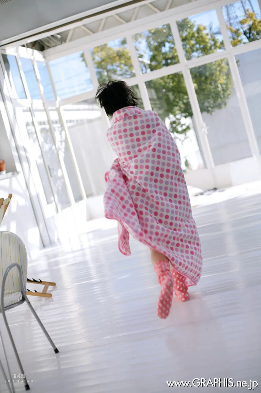 Uran Minami [Graphis] First Gravure, First Nude Girl Photo Set photo 8