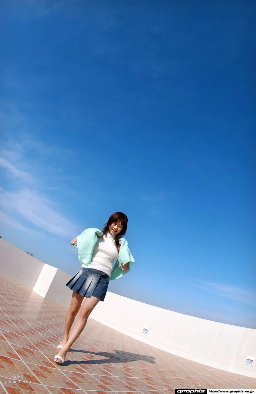 Shun Aika: Graphis Tiny Stroll Gals photo 4