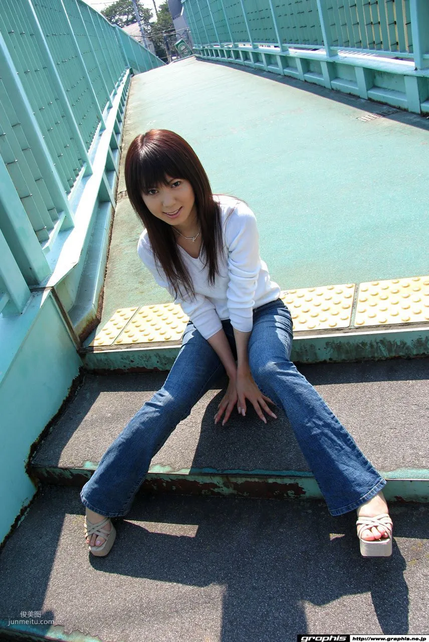 藤森くらら/英里奈 [Graphis] First Gravure 初脱ぎ娘 写真集2