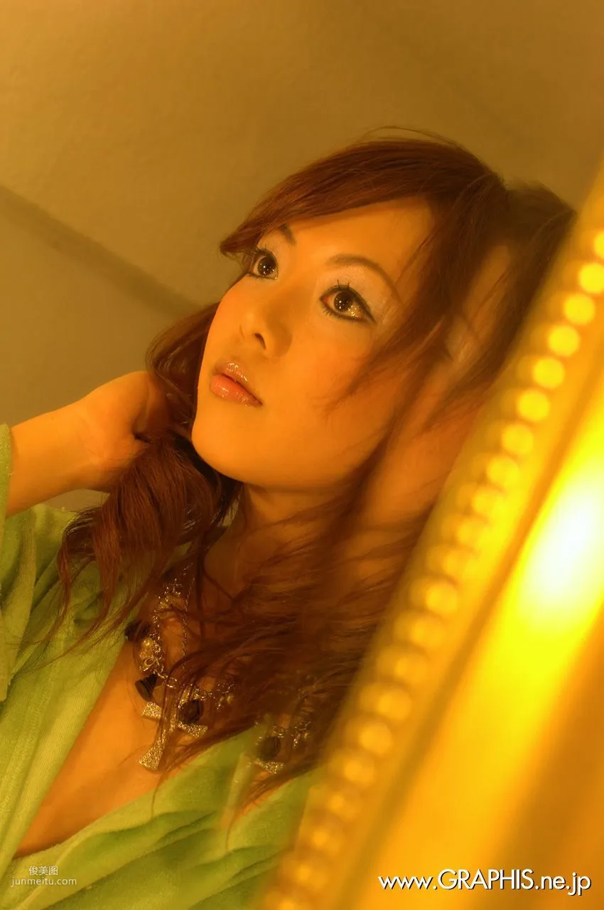 Yuna Asai: Graphis First Gravure photo 18