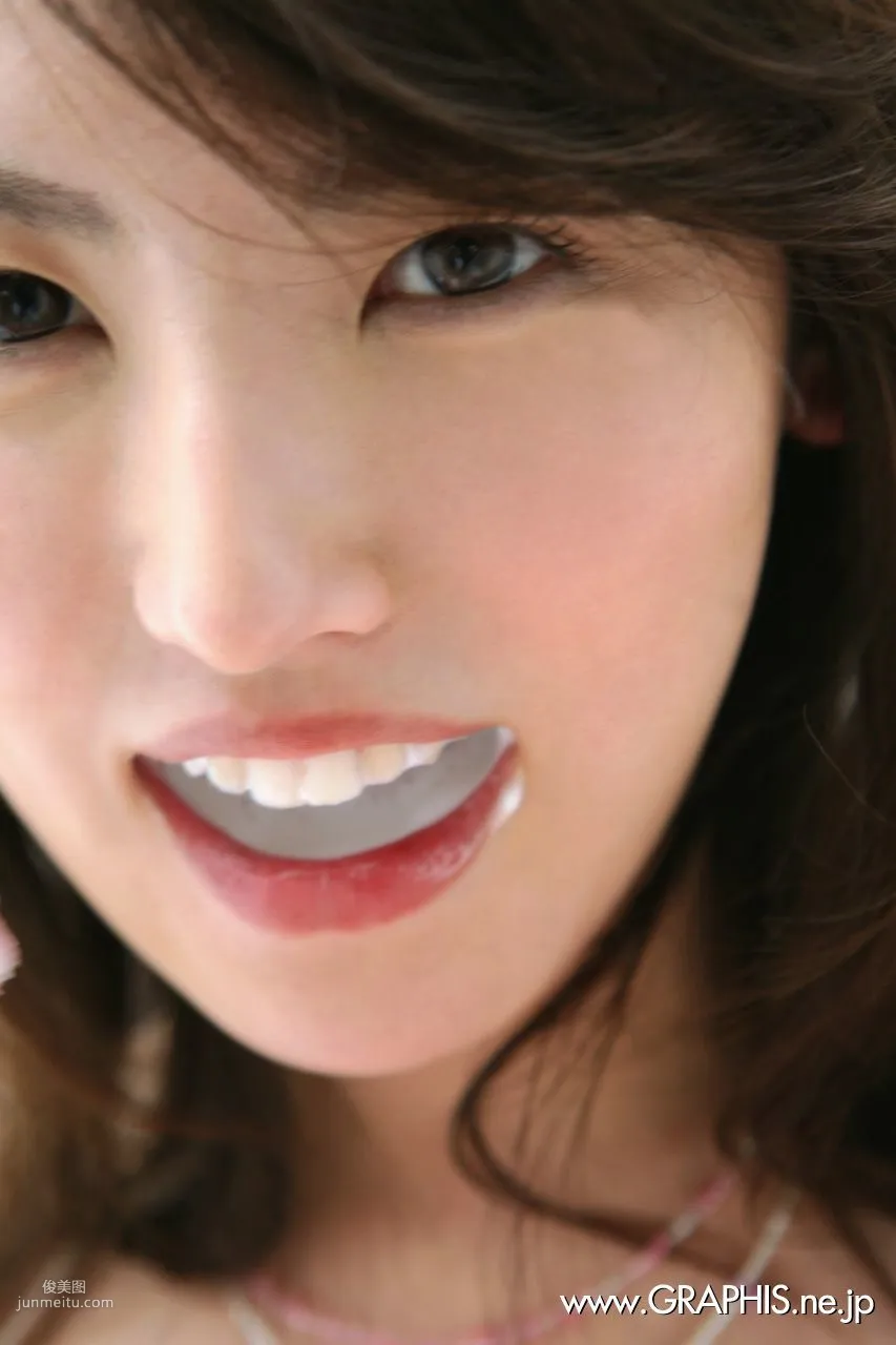 Takako Kitahara: Graphis First Gravure photo 27