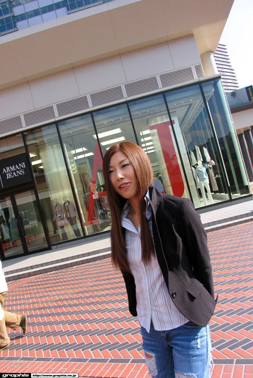 Seira Misaki: Graphis First Gravure photo 9