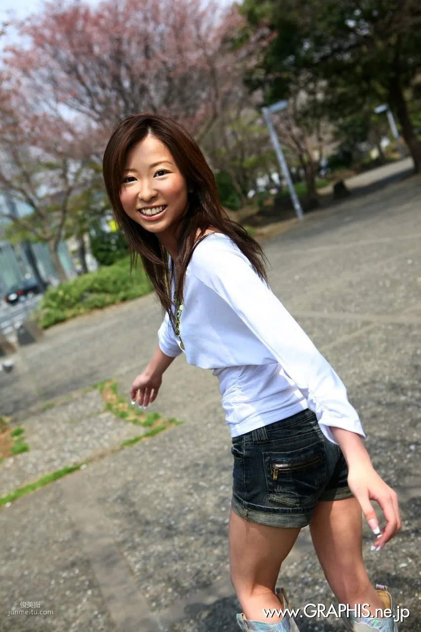 Nana Otone [Graphis] First Gravure, First Nude Girl Photo Set photo 10