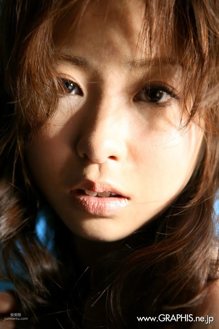Nana Otone [Graphis] First Gravure, First Nude Girl Photo Set photo 25
