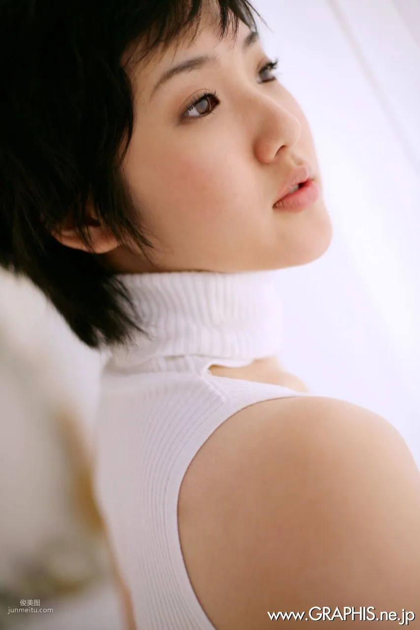 Uran Minami [Graphis] First Gravure, First Nude Girl Photo Set photo 34