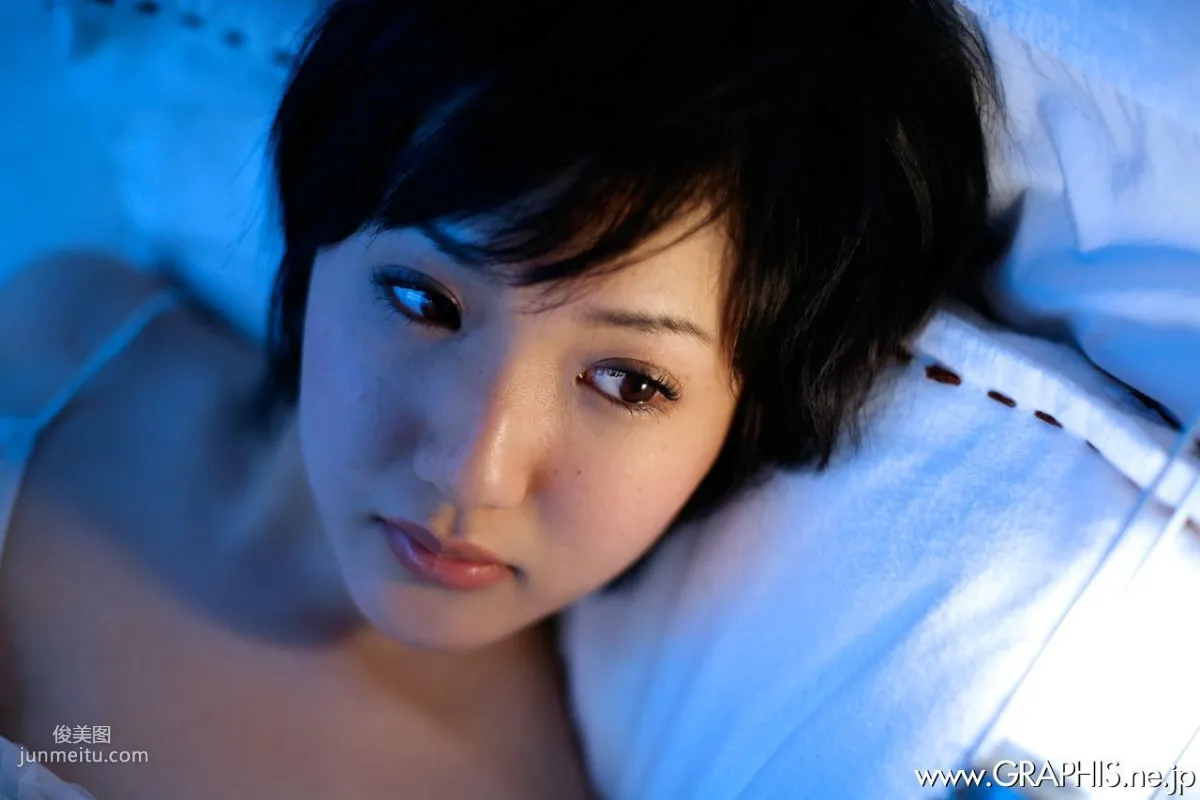 Uran Minami [Graphis] First Gravure, First Nude Girl Photo Set photo 24