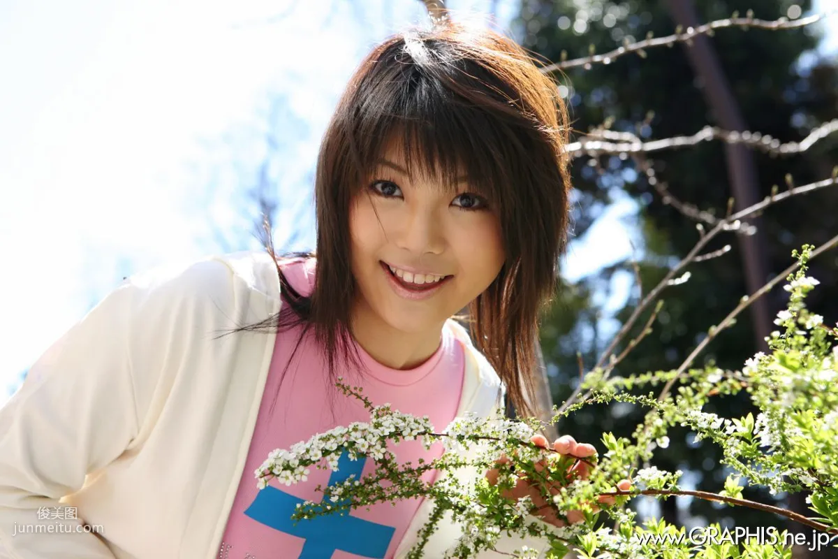 [Graphis] First Gravure, First Nude Girl Azumi Harusaki Photo Set photo 5