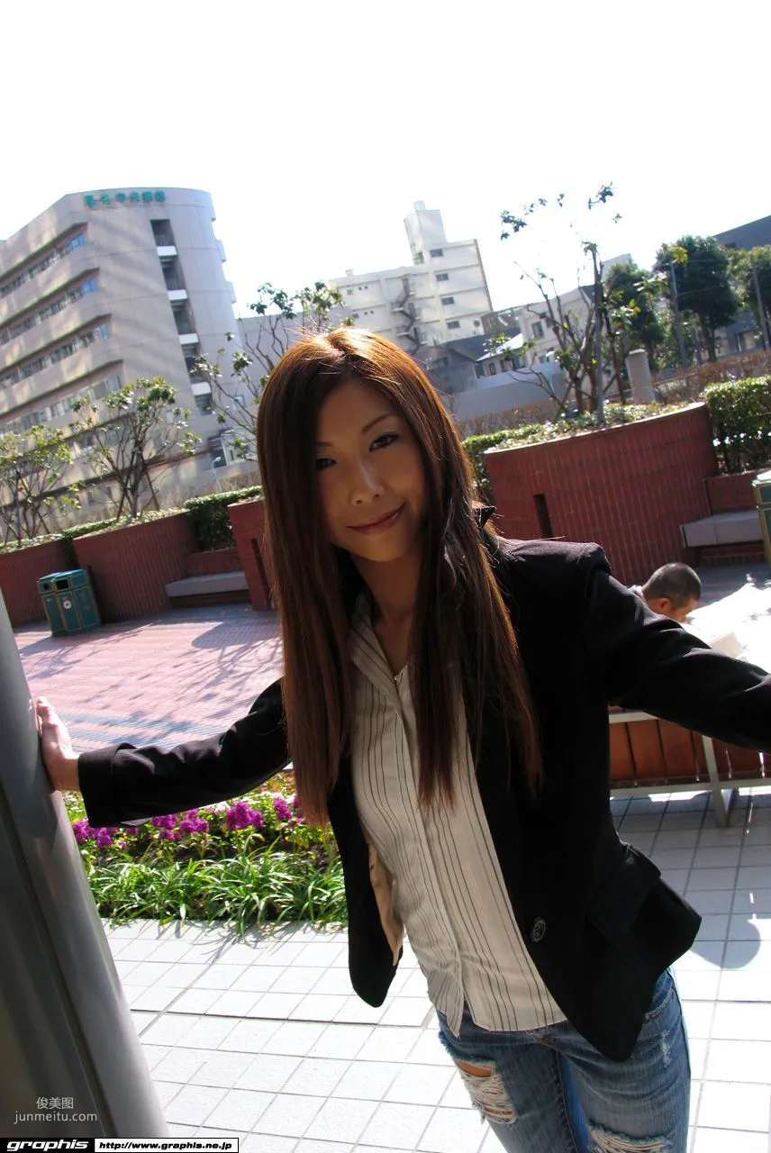 Seira Misaki: Graphis First Gravure photo 7