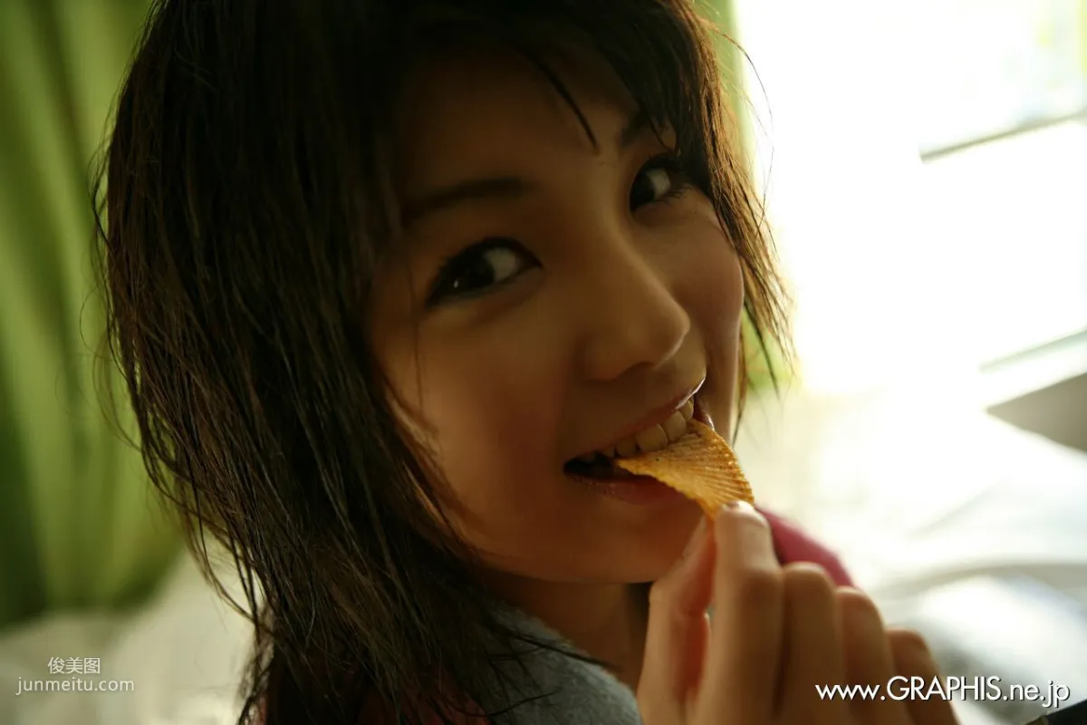 [Graphis] First Gravure, First Nude Girl Azumi Harusaki Photo Set photo 41