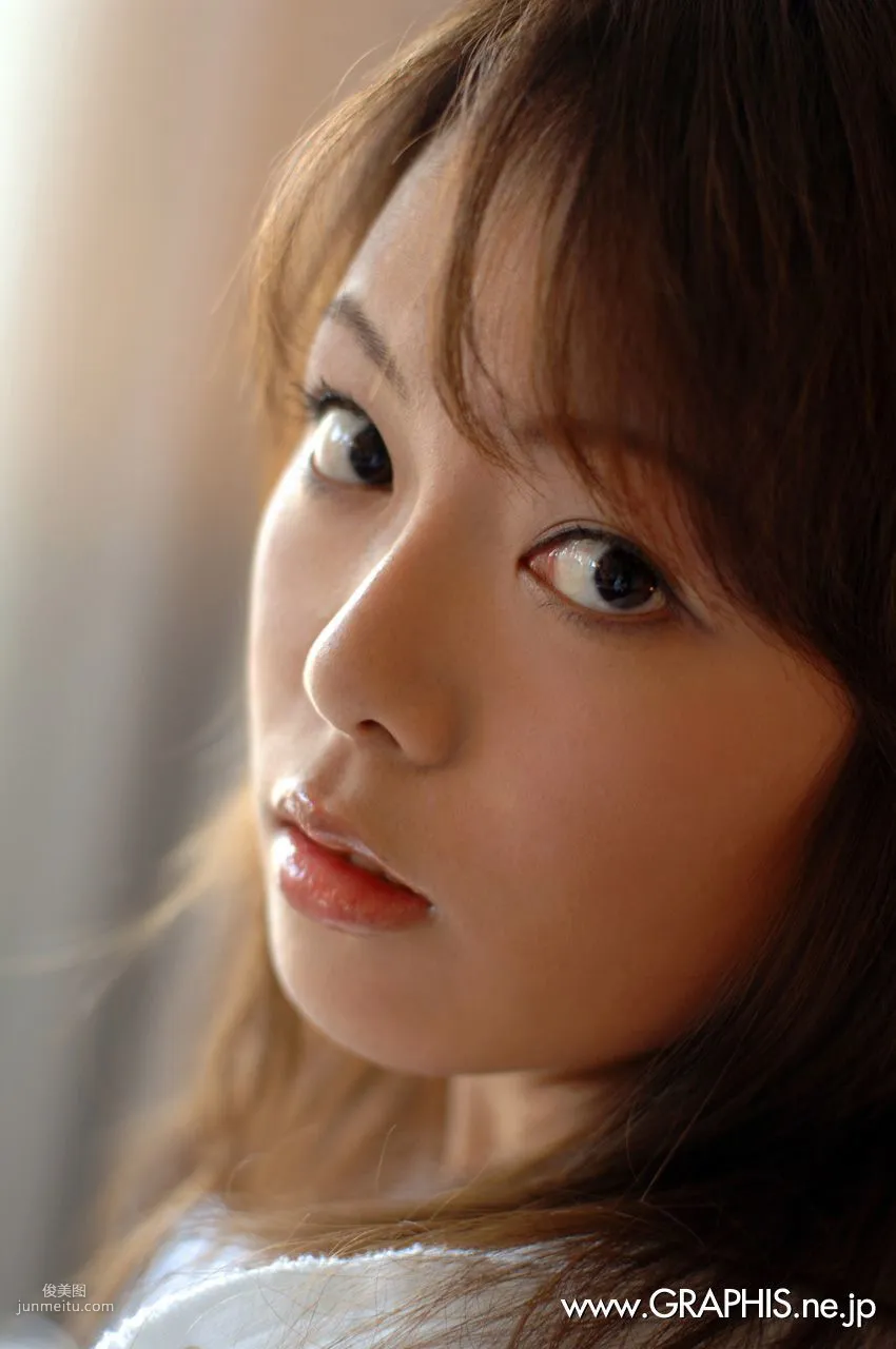Yuna Asai: Graphis First Gravure photo 5