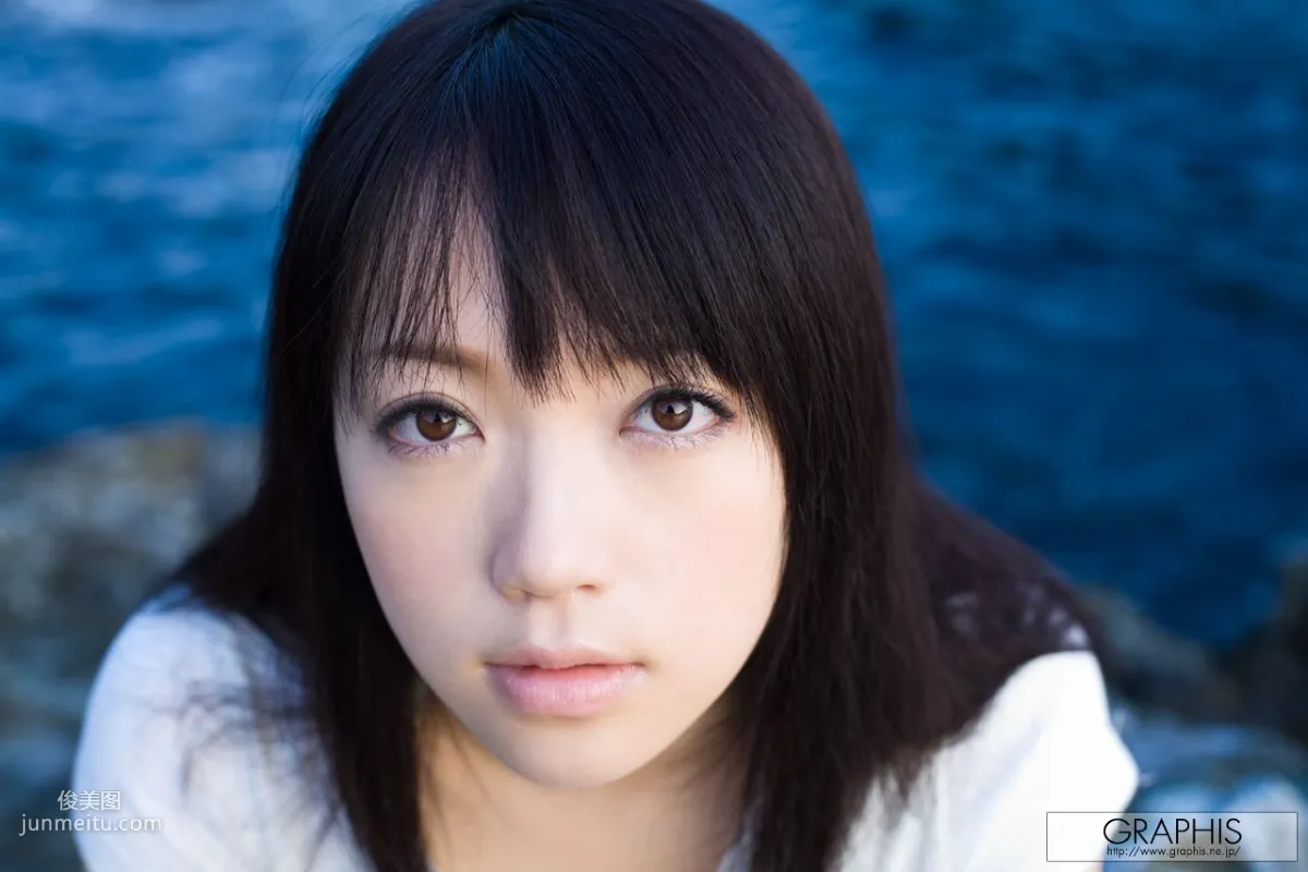 乙井なずな/乙井荠 [Graphis] First Gravure 初脫ぎ娘 寫真集 14