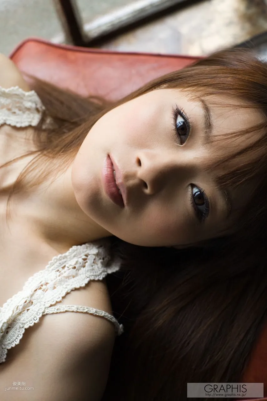 Mayuka Akimoto: Graphis First Gravure photo 29