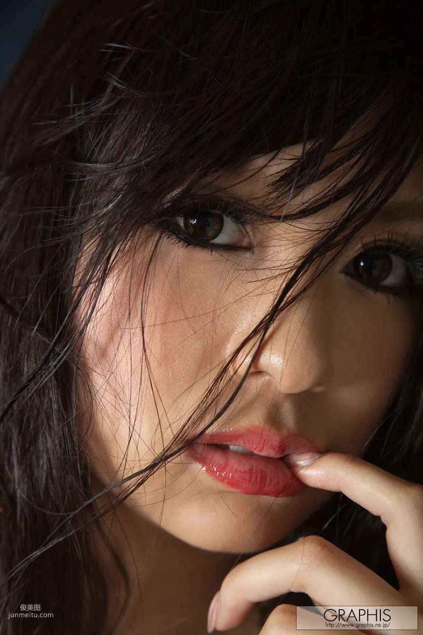 小倉奈々《Various Changes》 [Graphis] Gals 写真集13