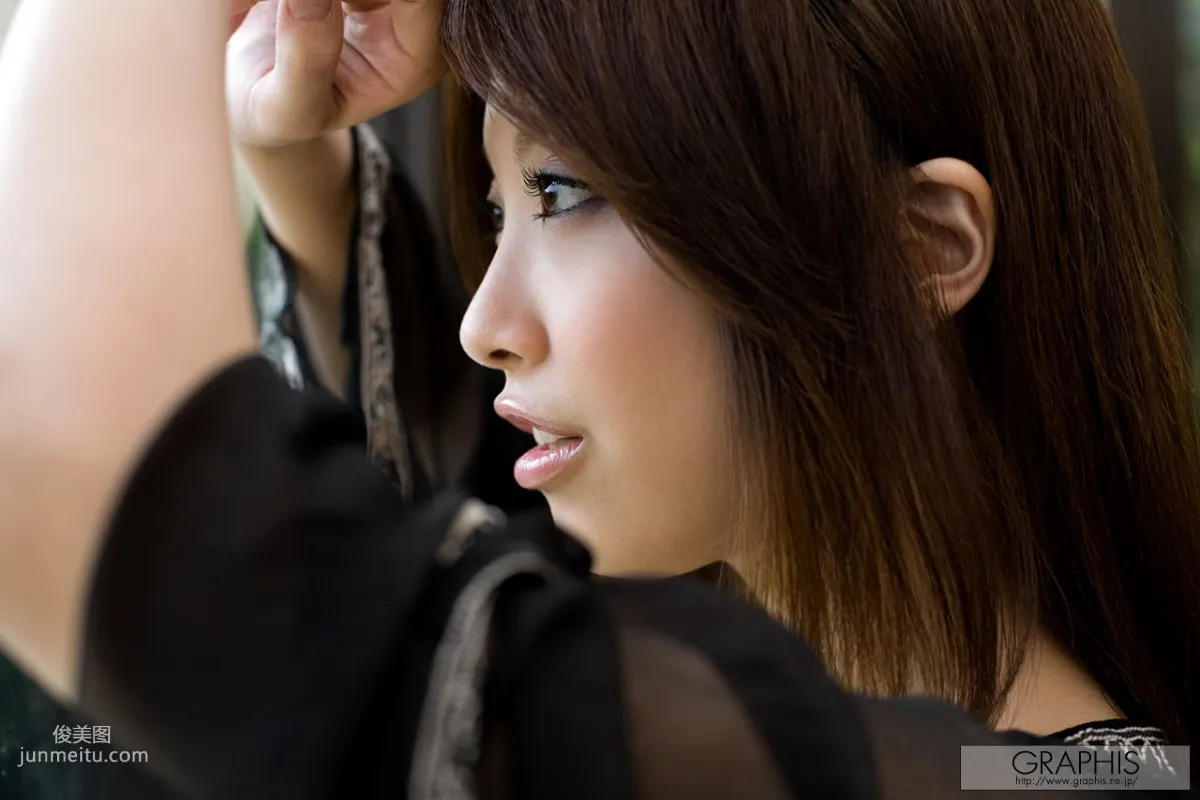 Reira Amane: Graphis First Gravure photo 14