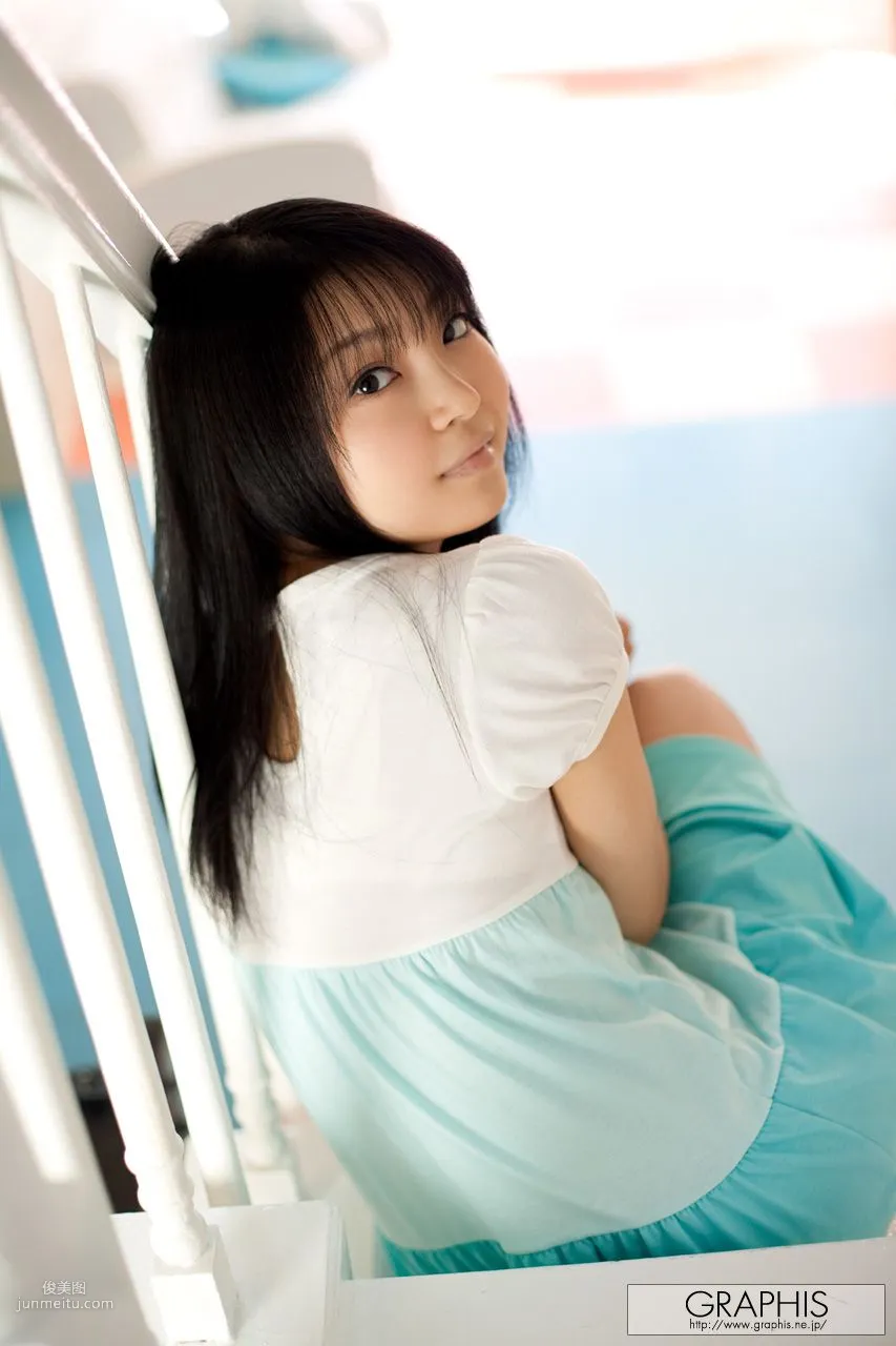 Chihiro Aoi [Graphis] First Gravure, First Nude Girl Photo Set photo 8
