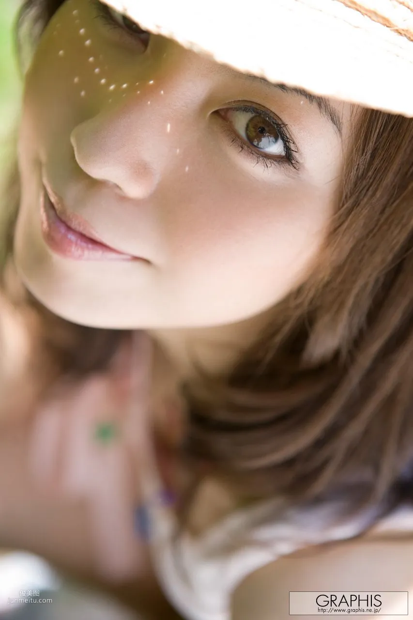 Miyuki Yokoyama, White Snow [Graphis] Gals Photo Set photo 2