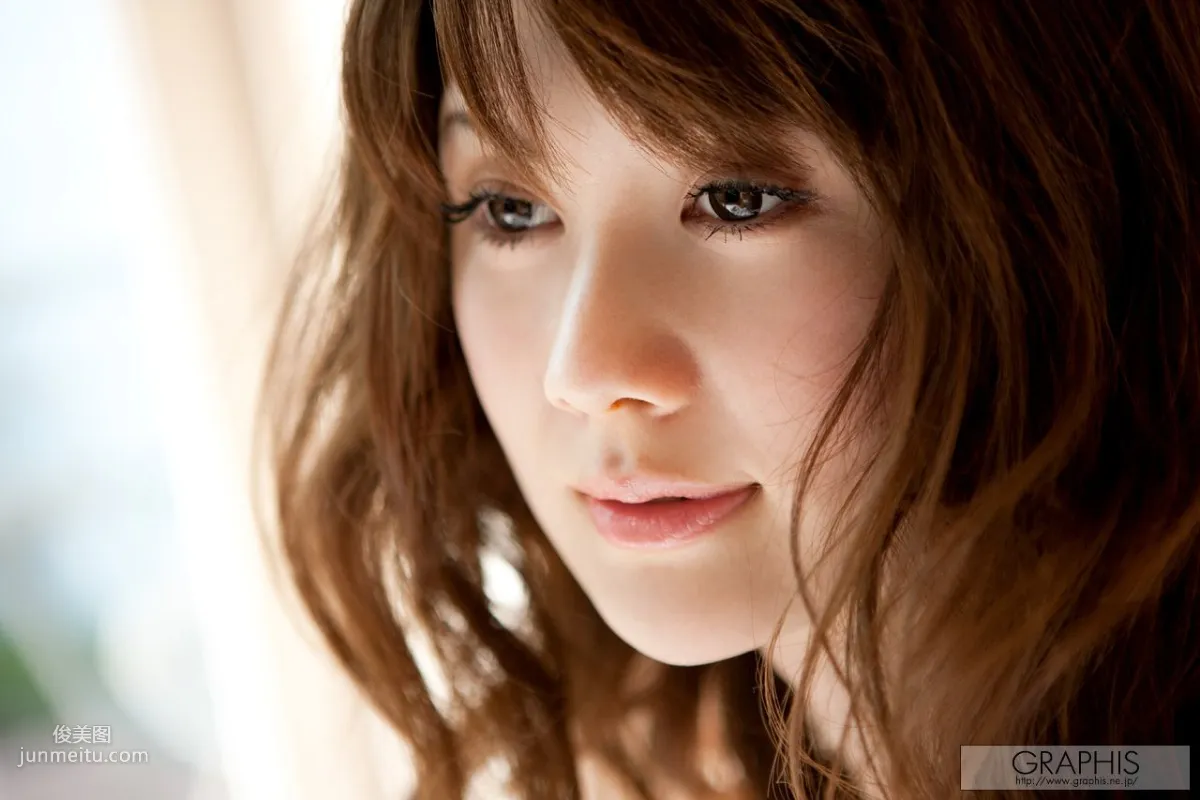 Erika Kirihara: Graphis First Gravure photo 15